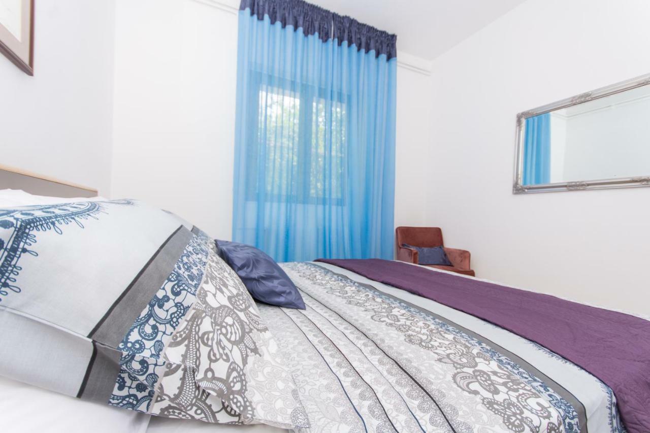Holiday Home Ruzmarin Trogir Luaran gambar